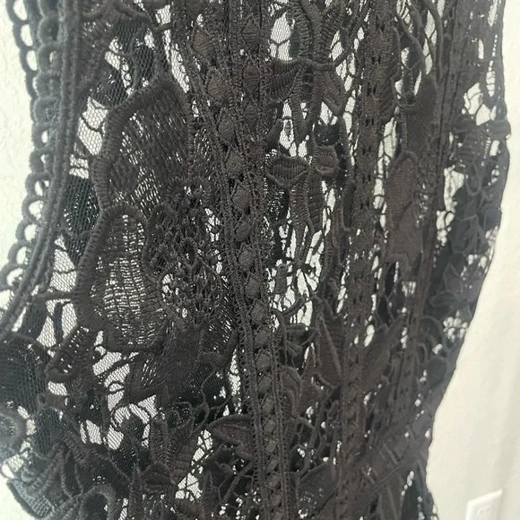 Express Black Floral Design Lace Blouse - Picture 3 of 7